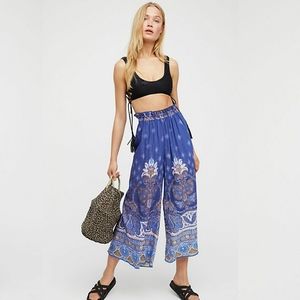 NWOT Free People | Gold Dust Printed Wide Leg Pant